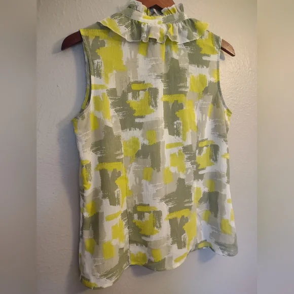 Relativity Sleeveless Ruffle Neck Blouse Lime Green Gray Abstract Print Large - Picture 8 of 9